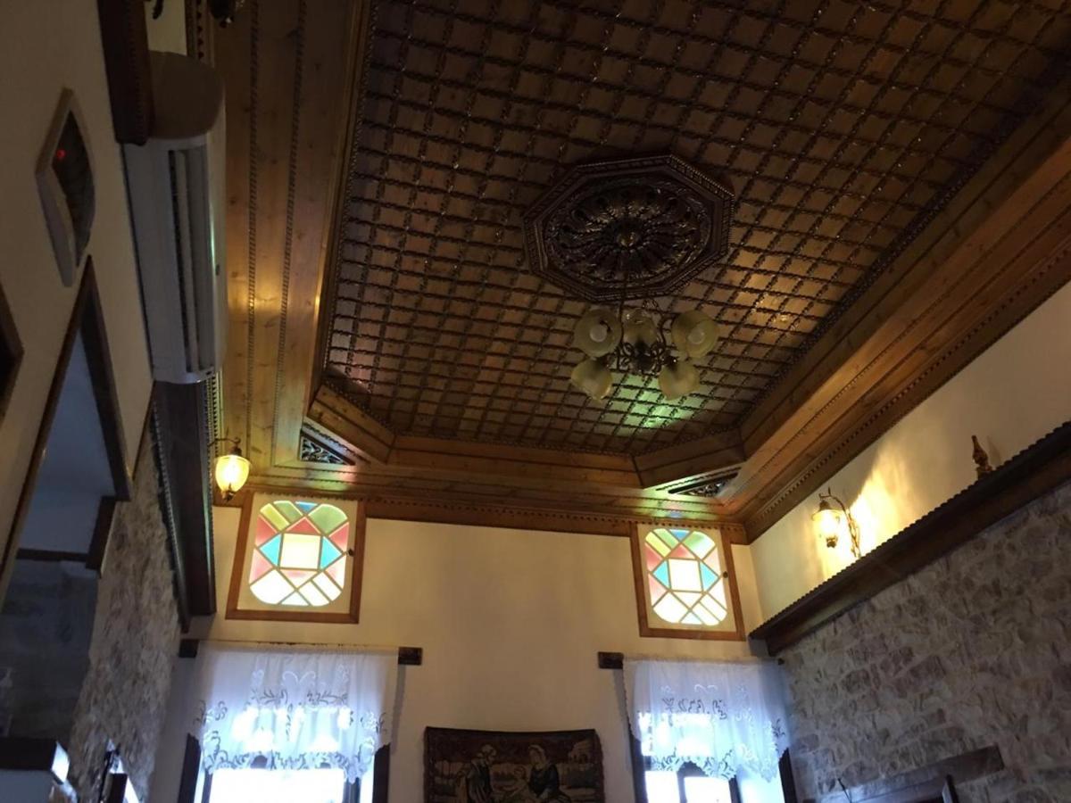 Riva Guest House Gjirokastër Exteriör bild